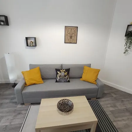 Centre-ville - Gare - Jardin Wilson - Château Bourbon *