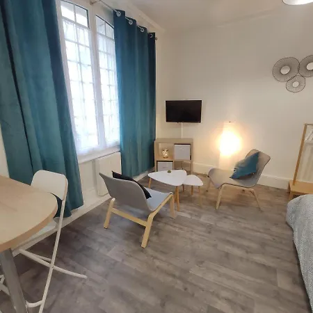Centre-ville - Gare - Jardin Wilson - Chateau Bourbon Apartamento