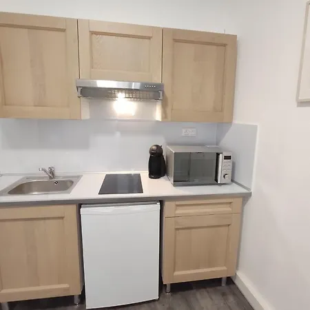 Centre-ville - Gare - Jardin Wilson - Château Bourbon